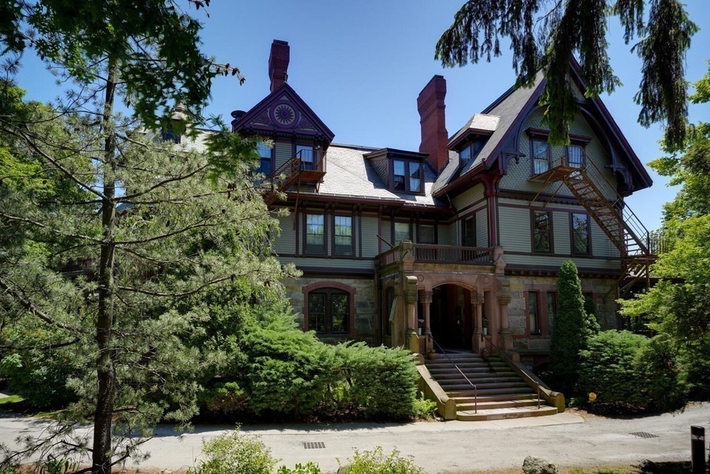 1000 Centre St, Boston, Massachusetts 02130