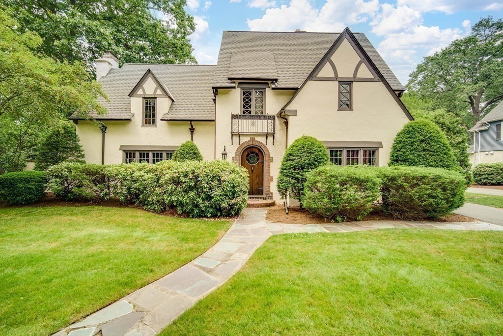 130 Ellington St, Longmeadow, Massachusetts 01106