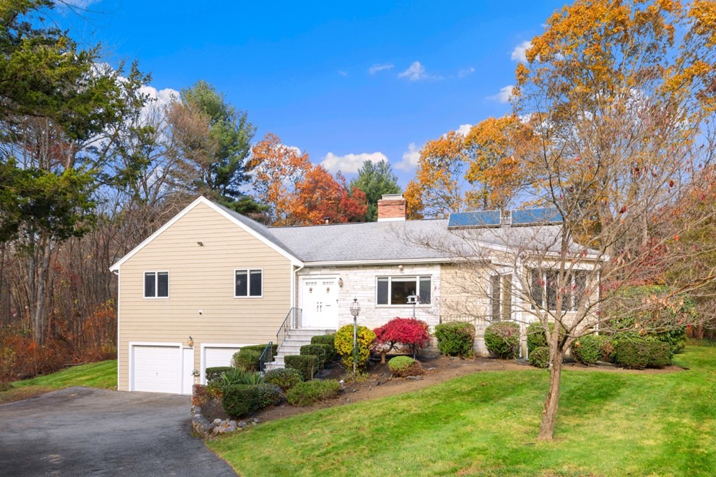 29 Midland Road, Lynnfield, Massachusetts 01940