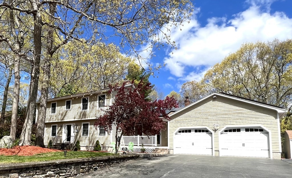 75 Klebart Avenue, Webster, Massachusetts 01570