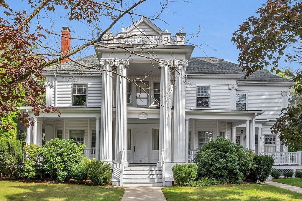 63 W Emerson Street, Melrose, Massachusetts 02176