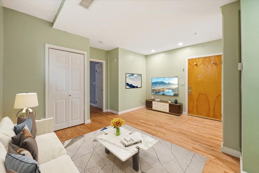 21 Linden St, Quincy, Massachusetts 02170