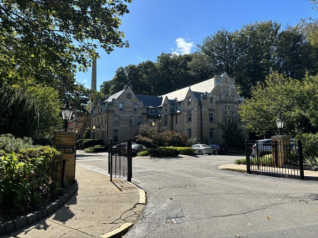 75 Glen Rd, Brookline, Massachusetts 02445