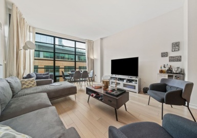 580 Washington St, Boston, Massachusetts 02111, 2 Bedrooms Bedrooms, 5 Rooms Rooms,2 BathroomsBathrooms,Residential,For Sale,Washington St,73165697