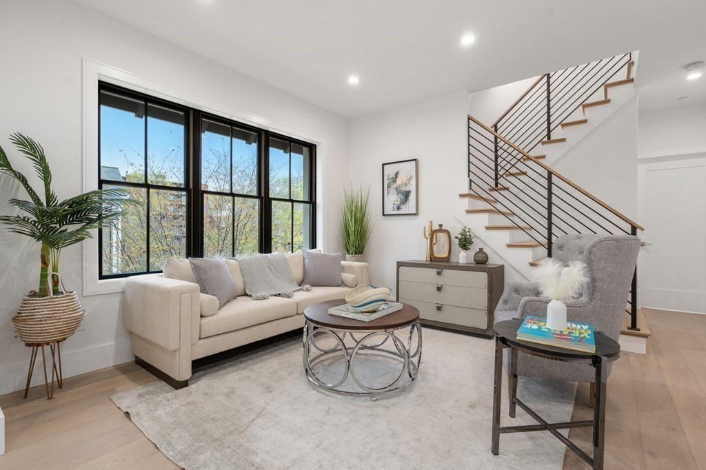 14 Shailer St, Brookline, Massachusetts 02446