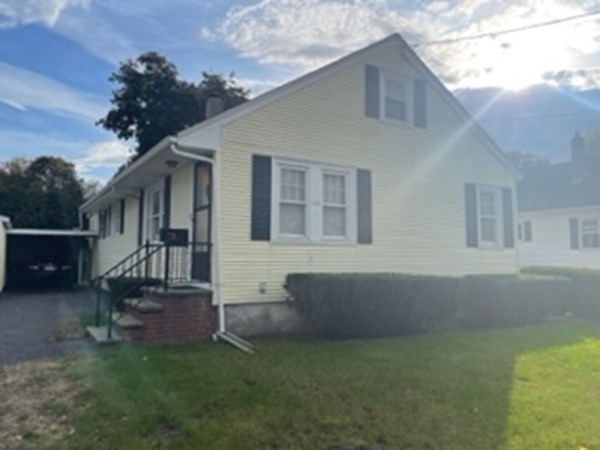 928 Bay St, Taunton, Massachusetts 02780