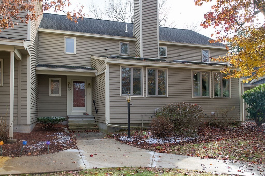 189 Brickett Hill Cir, Haverhill, Massachusetts 01830