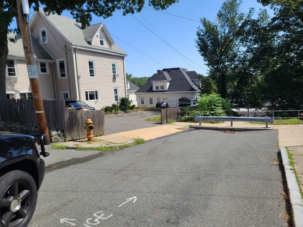 7 Lyle St, Malden, Massachusetts 02148