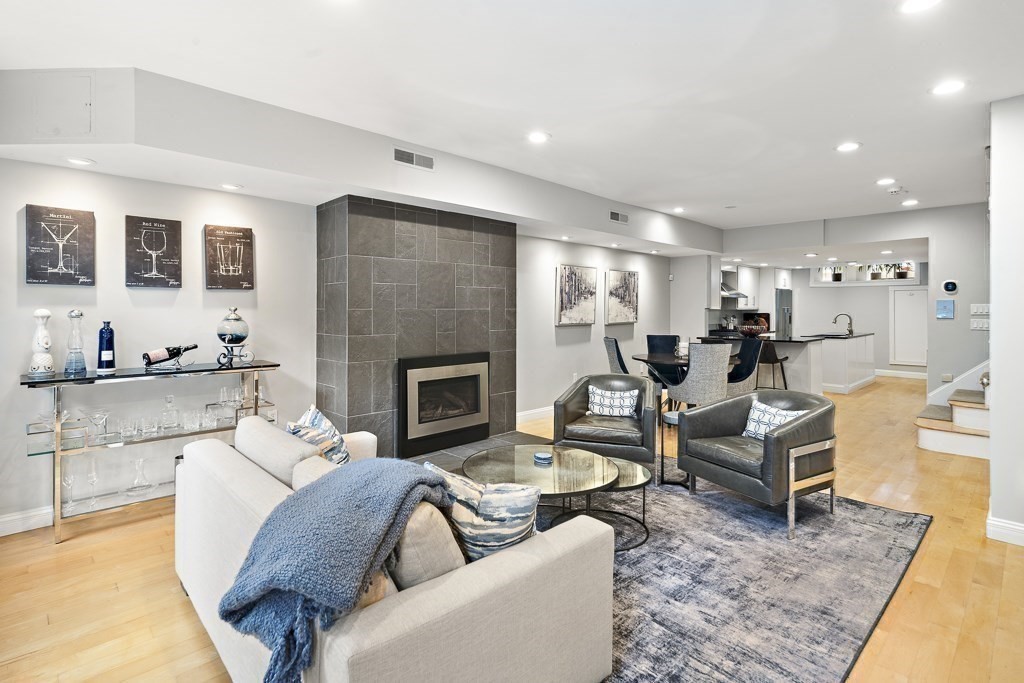 68 Chandler St, Boston, Massachusetts 02116