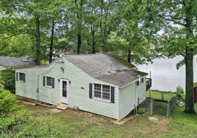 48 Stevens Park Rd, Charlton, Massachusetts 01507, 3 Bedrooms Bedrooms, 5 Rooms Rooms,1 BathroomBathrooms,Residential,For Sale,Stevens Park Rd,73130784