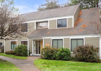 11 Concord Greene, Concord, Massachusetts 01742, 1 Bedroom Bedrooms, 4 Rooms Rooms,1 BathroomBathrooms,Residential,For Sale,Concord Greene,Concord Greene,73179407