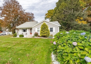 334 Chapin St, Ludlow, Massachusetts 01056, 3 Bedrooms Bedrooms, 8 Rooms Rooms,1.5 BathroomsBathrooms,Residential,For Sale,Chapin St,73174567