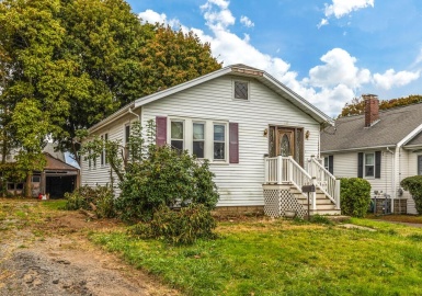 107 Wilson, Weymouth, Massachusetts 02188, 2 Bedrooms Bedrooms, 5 Rooms Rooms,1 BathroomBathrooms,Residential,For Sale,Wilson,73172028