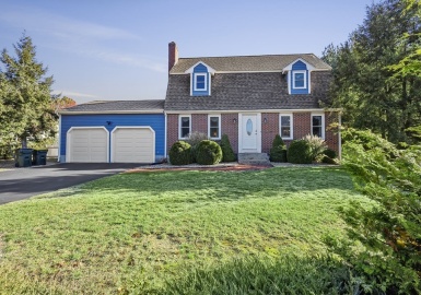 4 Teri's Way, Franklin, Massachusetts 02038, 3 Bedrooms Bedrooms, 8 Rooms Rooms,1.5 BathroomsBathrooms,Residential,For Sale,Teri's Way,73180206