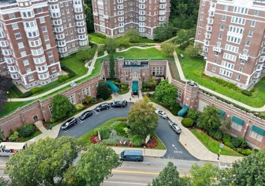 20 Chapel St, Brookline, Massachusetts 02446, 3 Rooms Rooms,0.5 BathroomBathrooms,Residential,For Sale,Chapel St,73162869