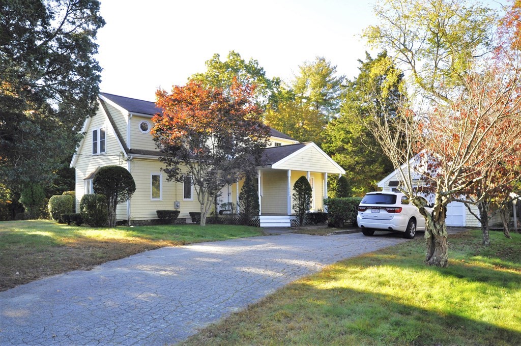 31 Chestnut St, East Bridgewater, Massachusetts 02333