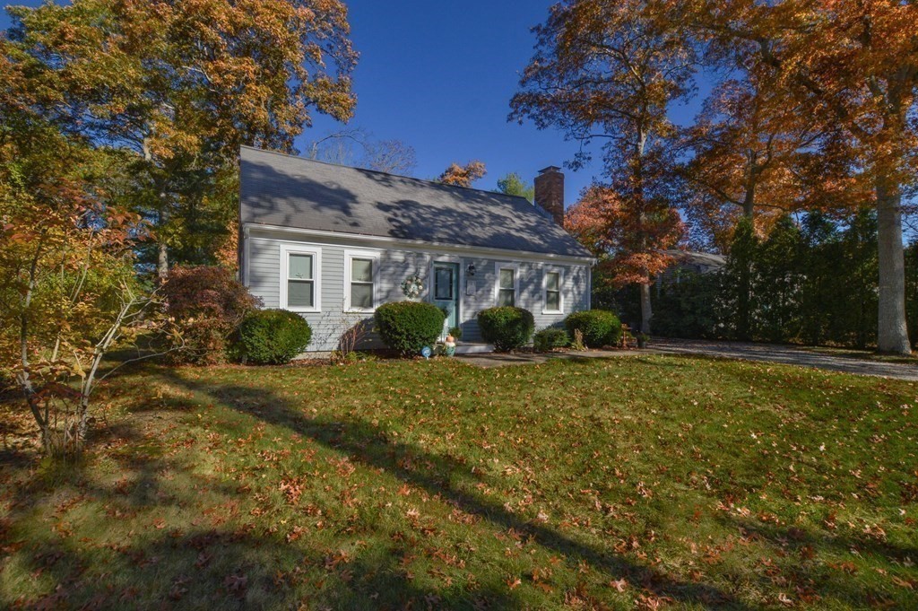 22 Mattapan St, Falmouth, Massachusetts 02536