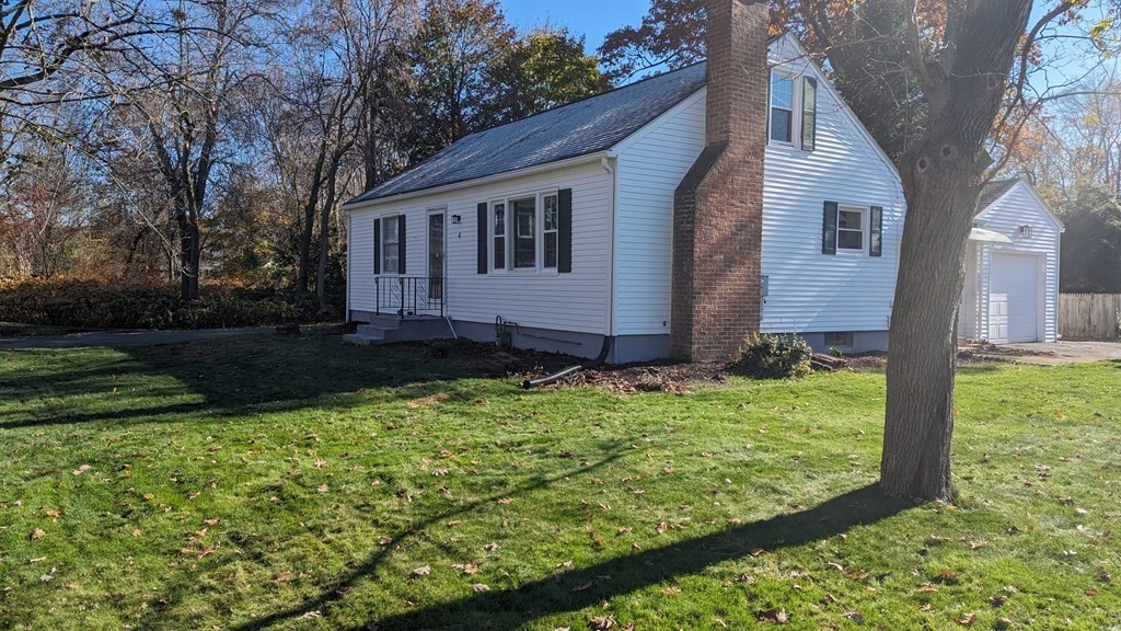 4 Crescent St, East Longmeadow, Massachusetts 01028