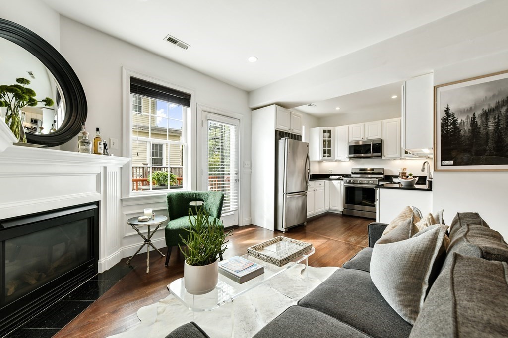 289 W 2nd St, Boston, Massachusetts 02127