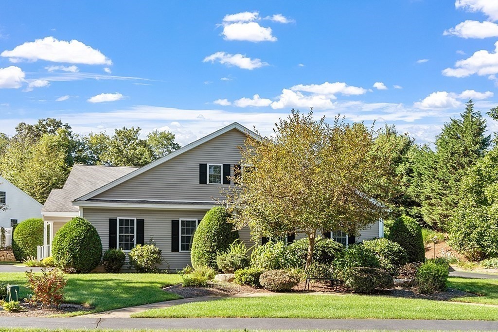 27 Wildwood Dr, Southborough, Massachusetts 01772