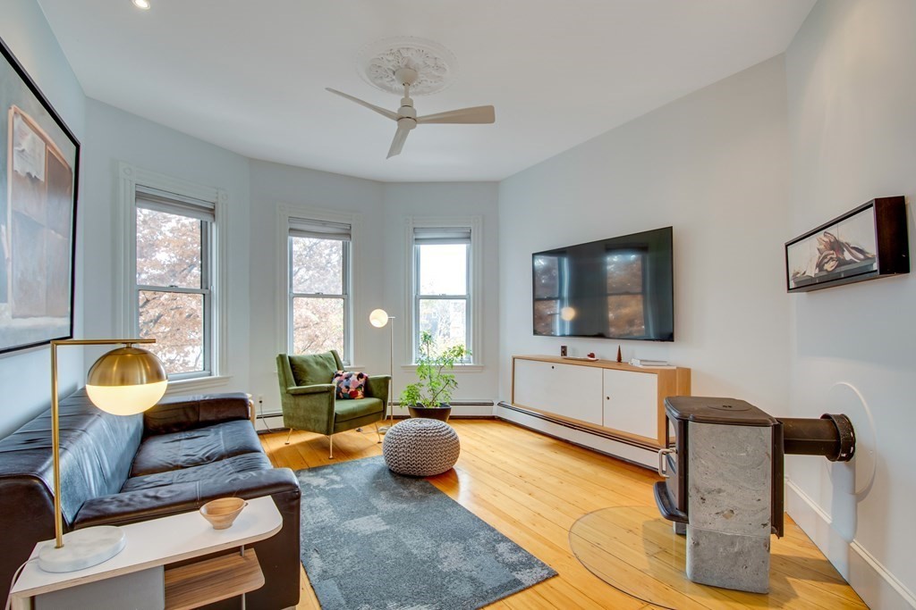 132 Boston St, Boston, Massachusetts 02125