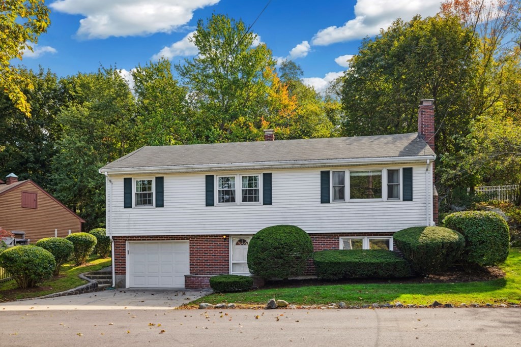 21 Surrey Road, Salem, Massachusetts 01970