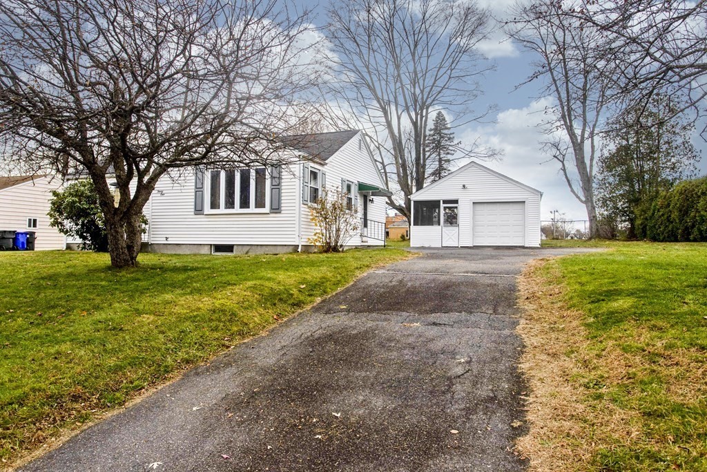 31 Fitzgerald, Springfield, Massachusetts 01104