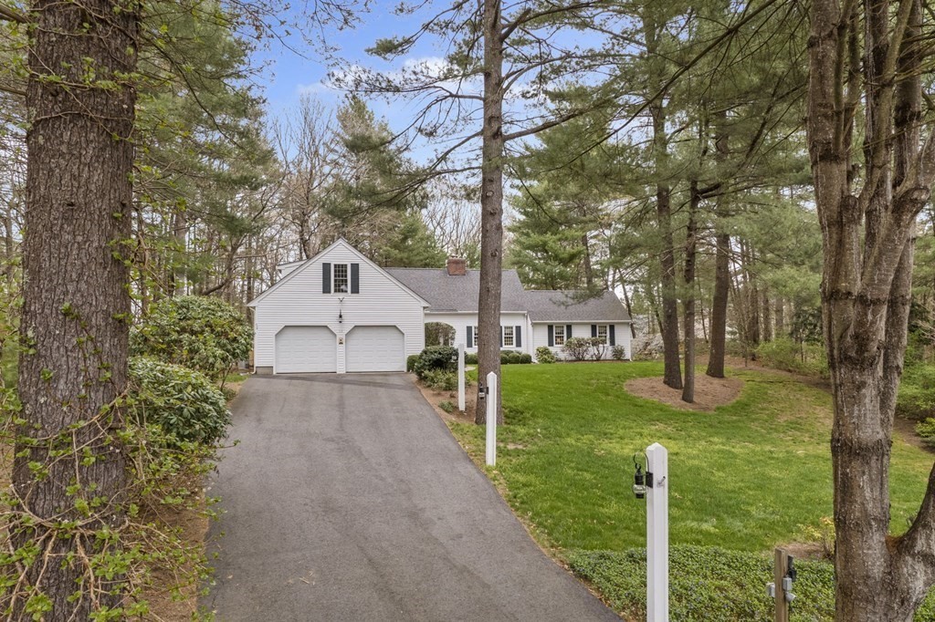 10 Harvestwood Ln, Easton, Massachusetts 02356