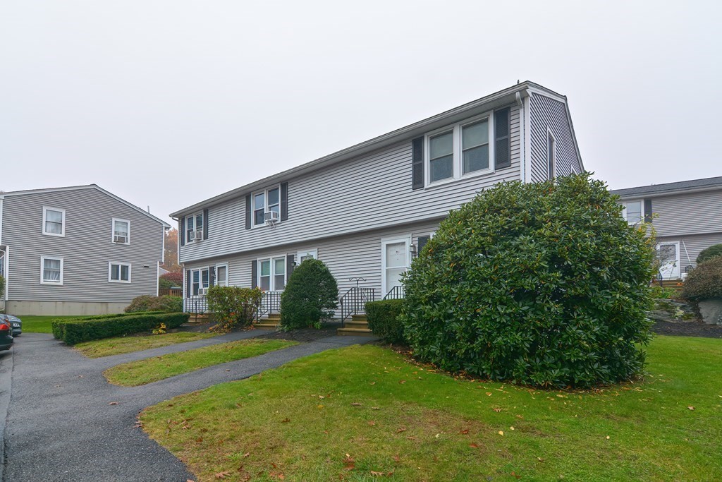 270 Sunderland Rd, Worcester, Massachusetts 01604