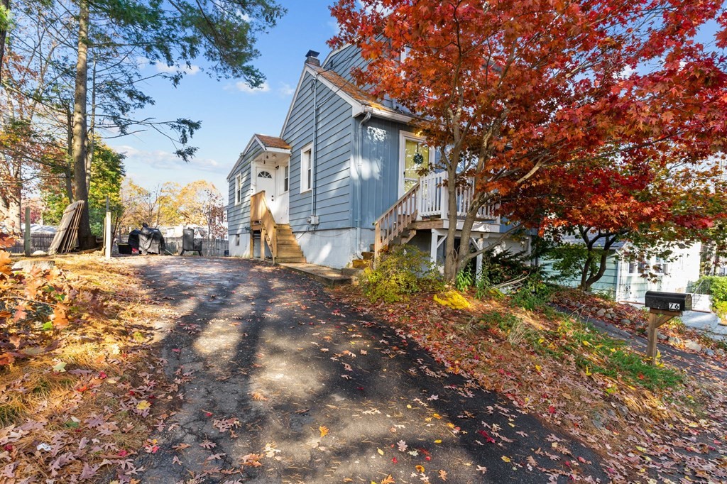 76 E Shore Rd, Holbrook, Massachusetts 02343