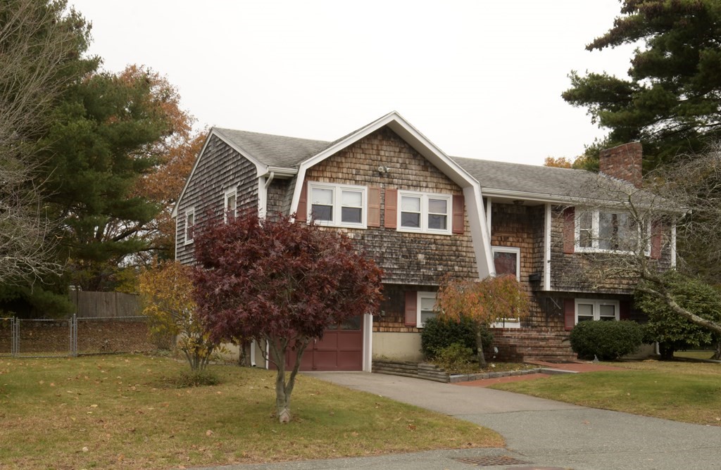 48 Carlisle St, Brockton, Massachusetts 02302