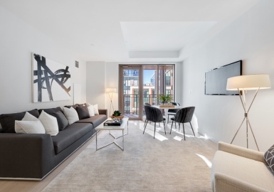 135 Seaport Blvd, Boston, Massachusetts 02210, 2 Bedrooms Bedrooms, 4 Rooms Rooms,2 BathroomsBathrooms,Residential,For Sale,Echelonseaport,Seaport Blvd,73166309
