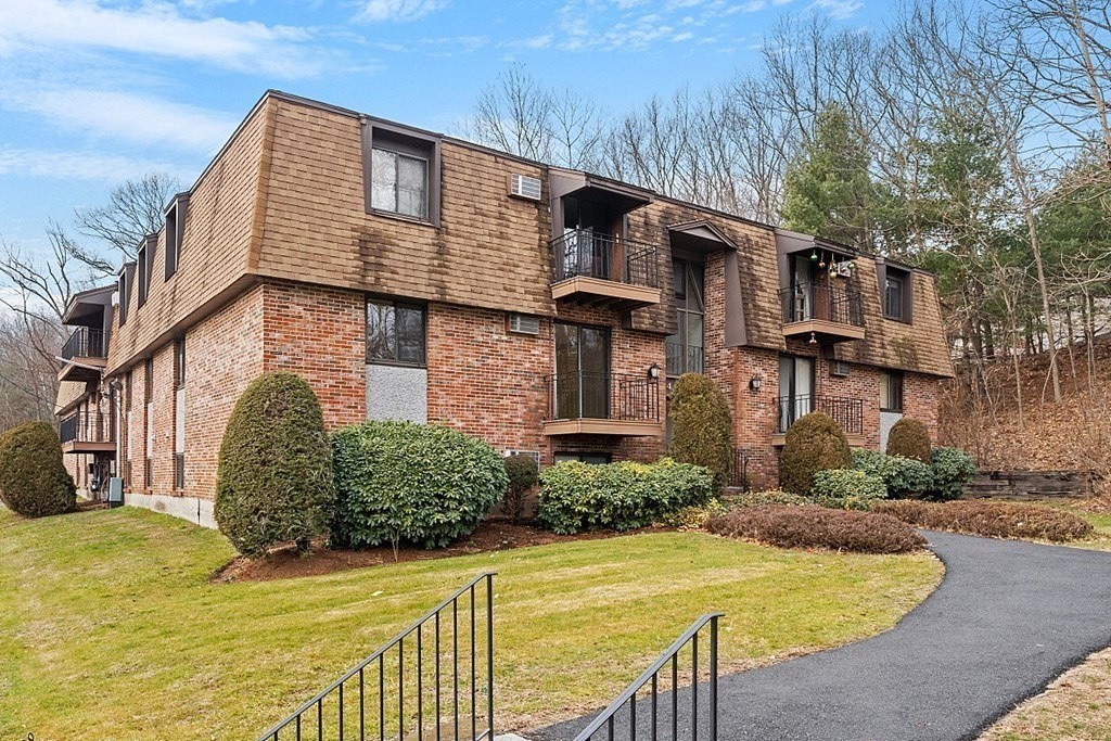 645 W Lowell Ave, Haverhill, Massachusetts 01832