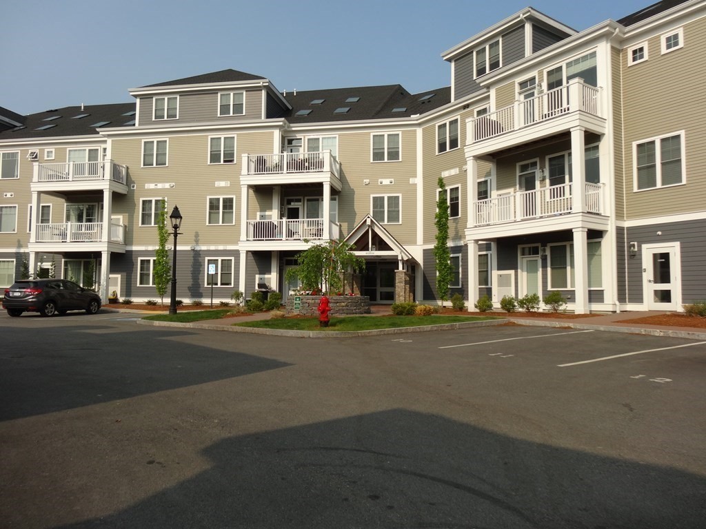 16 Taylor Drive, Reading, Massachusetts 01867