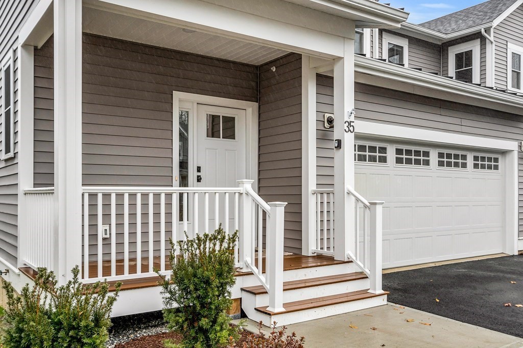 7 East Dexter Avenue, Woburn, Massachusetts 01801