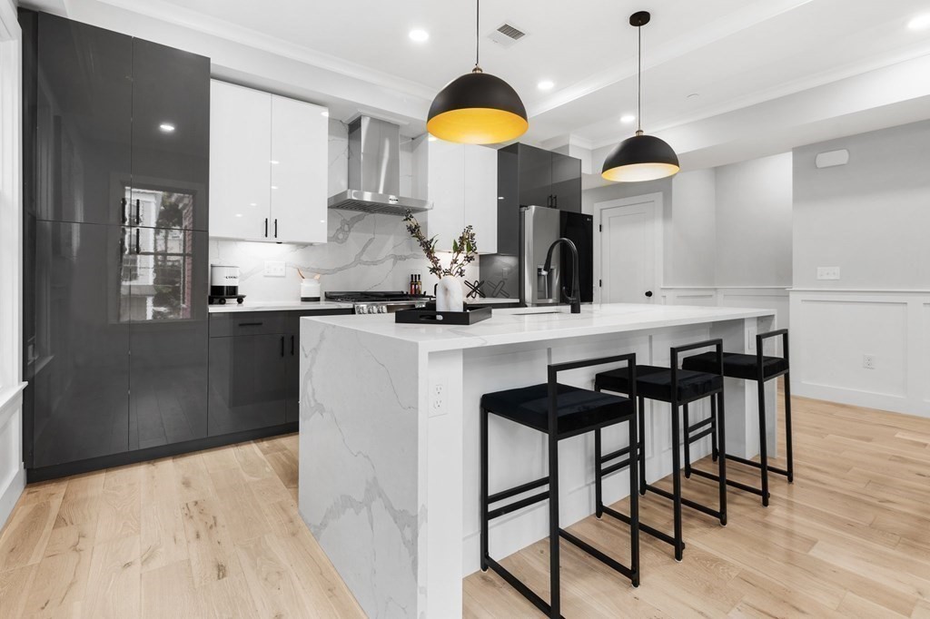 14 Hillside Park, Somerville, Massachusetts 02143