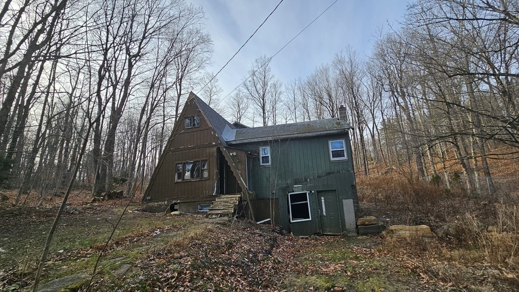 358 Prince John Dr, Becket, Massachusetts 01223