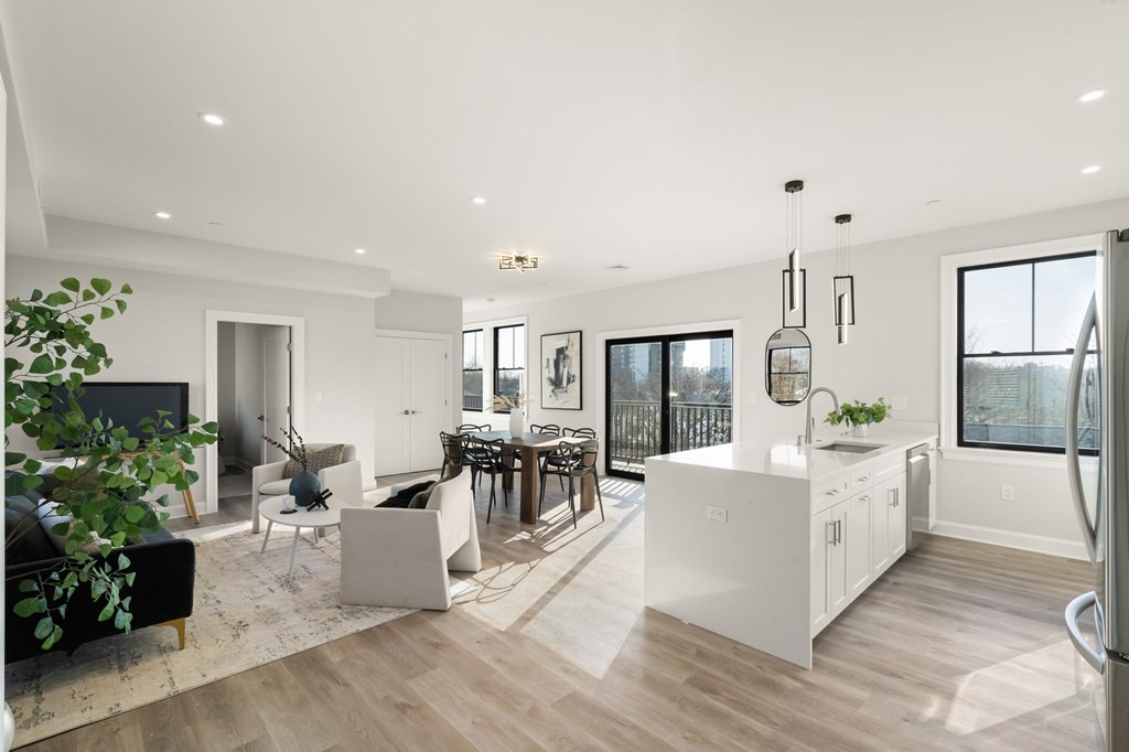 16 Foster Ct, Medford, Massachusetts 02155