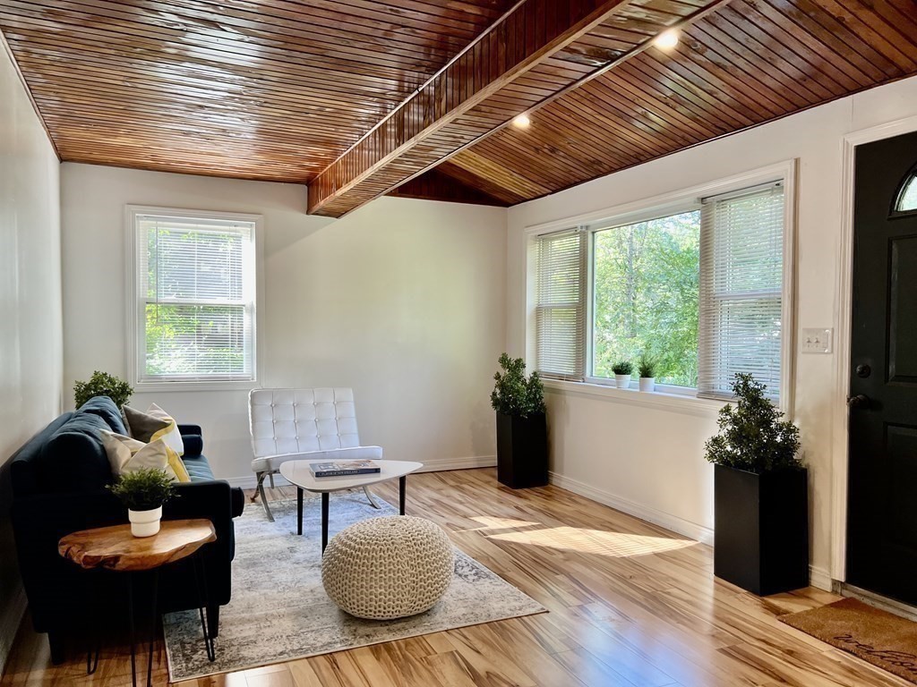 80 Brandy Brow Rd, Haverhill, Massachusetts 01830