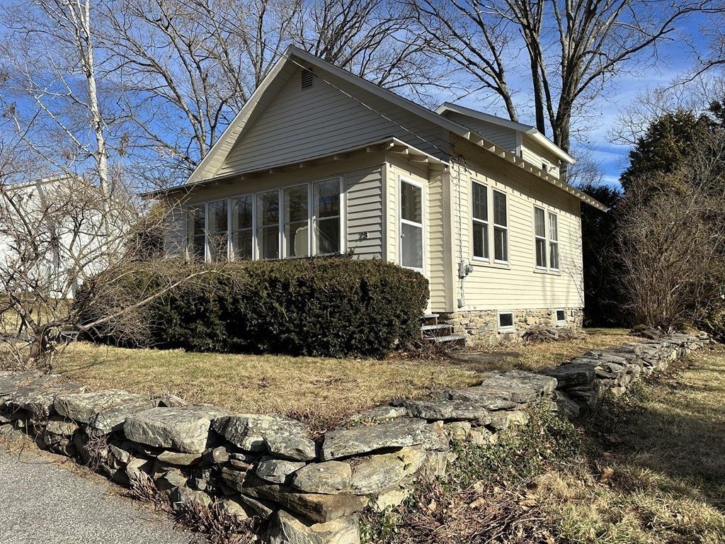 73 Swan Avenue, Worcester, Massachusetts 01602