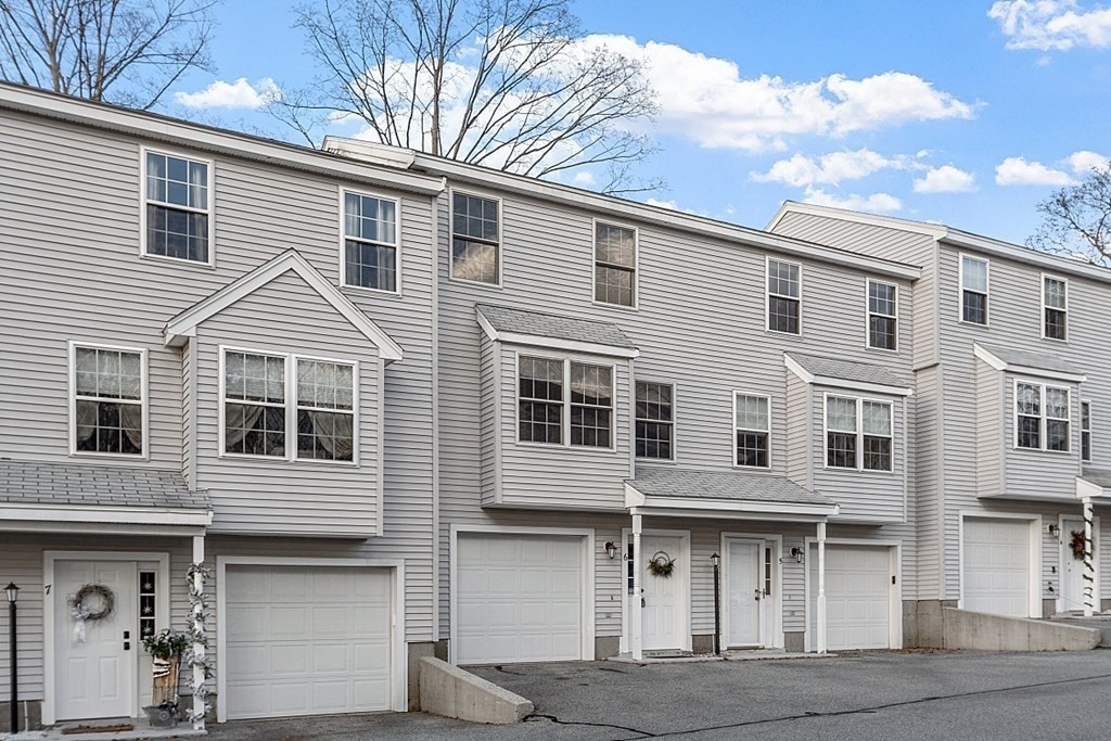 57 Wannalancit St., Lowell, Massachusetts 01854