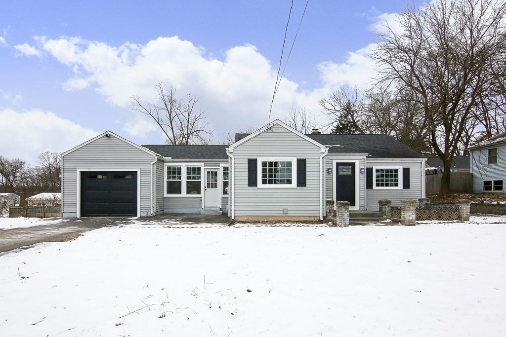 30 Lillian St, Ludlow, Massachusetts 01056