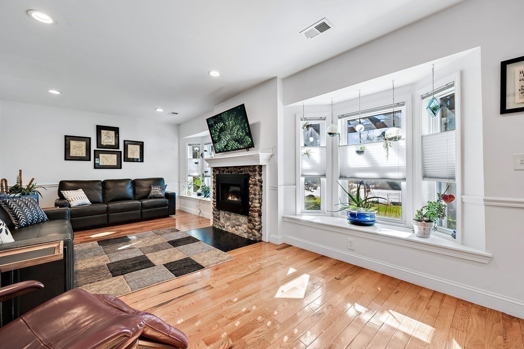 203 Central St, Stoughton, Massachusetts 02072