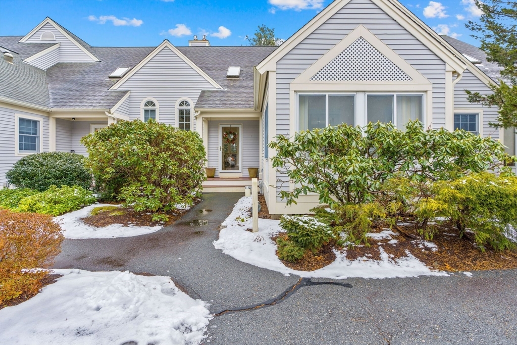 47 Blue Spruce Way, Mashpee, Massachusetts 02649