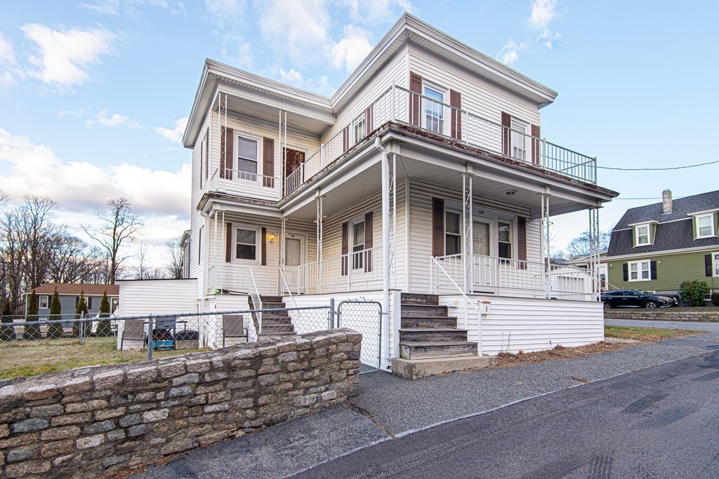 120 Sidney St, Fall River, Massachusetts 02720