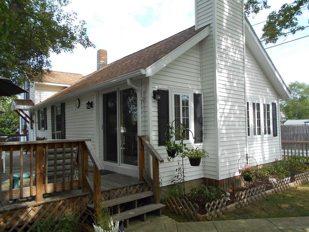 38 East Central Ave, Wareham, Massachusetts 02558