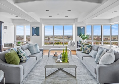 2 Avery, Boston, Massachusetts 02111, 3 Bedrooms Bedrooms, 10 Rooms Rooms,3.5 BathroomsBathrooms,Residential,For Sale,The Ritz-Carlton,Avery,73084867