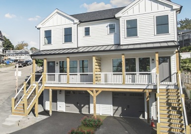 349 Danforth St., Fall River, Massachusetts 02720, 2 Bedrooms Bedrooms, 5 Rooms Rooms,2.5 BathroomsBathrooms,Residential,For Sale,Danforth Landing,Danforth St.,73255128