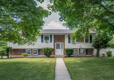 3 Bluegrass Lane, Shrewsbury, Massachusetts 01545, 3 Bedrooms Bedrooms, 7 Rooms Rooms,2 BathroomsBathrooms,Residential Lease,For Rent,Bluegrass Lane,73267457