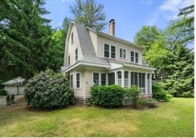 81 Avalon Rd, Newton, Massachusetts 02468, 4 Bedrooms Bedrooms, 9 Rooms Rooms,1.5 BathroomsBathrooms,Residential Lease,For Rent,Avalon Rd,73261074